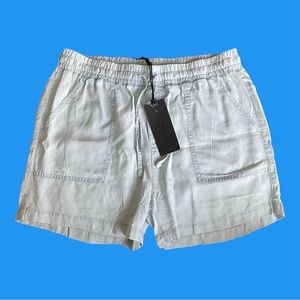 Silver Jeans Co. Size Large Women's Light Blue Chambray Drawstring Shorts NEW